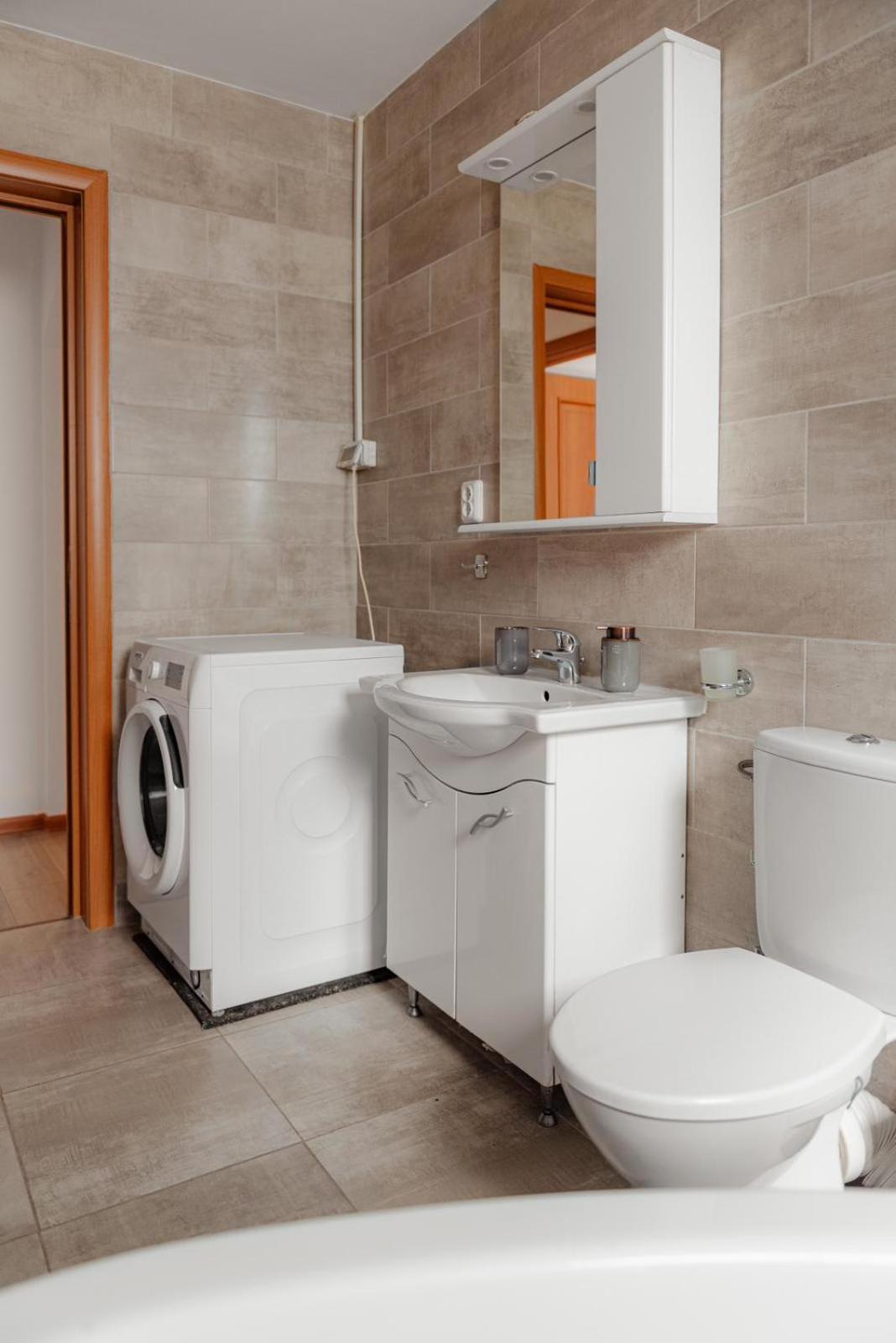 Heart Of Downtown 3 Rooms Apartment Self Check In Bucarest Extérieur photo